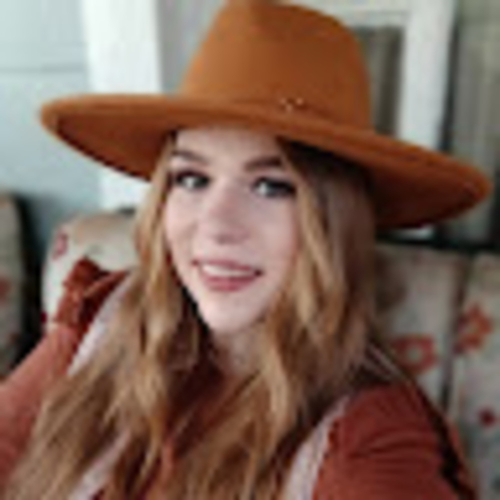 Meet your Posher, Tessa